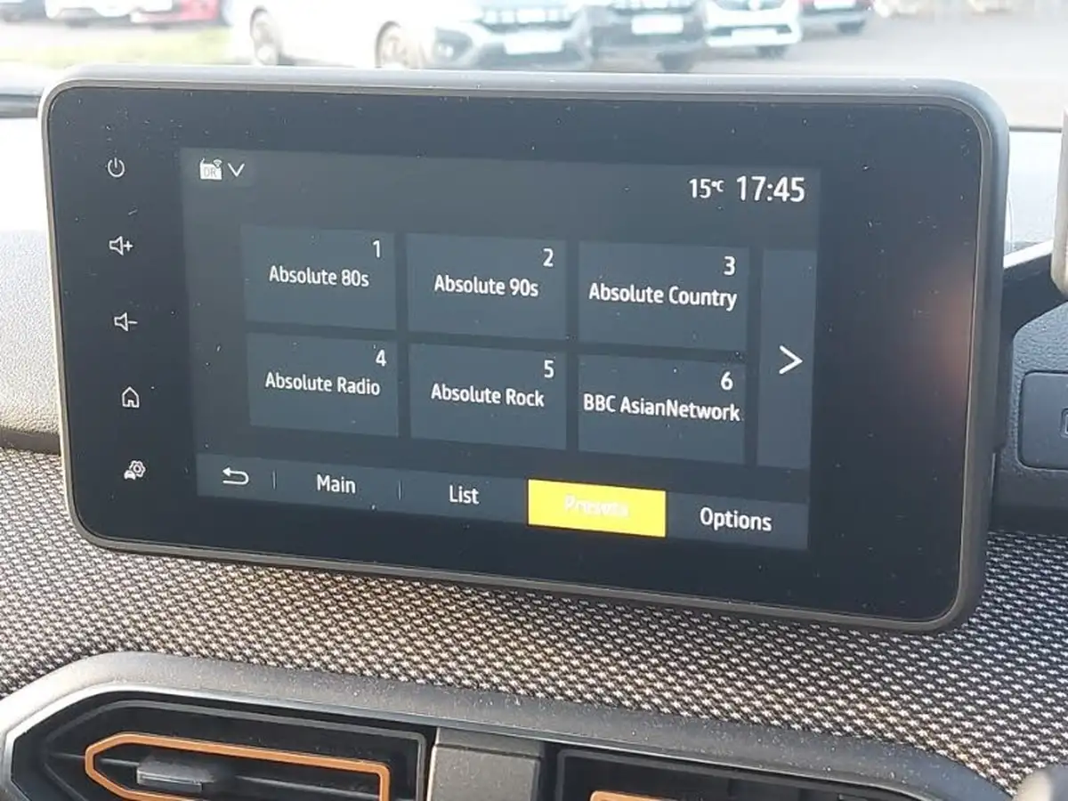 2022-dacia-sandero-stepway-10-tce-comfort-90bhp-big-14