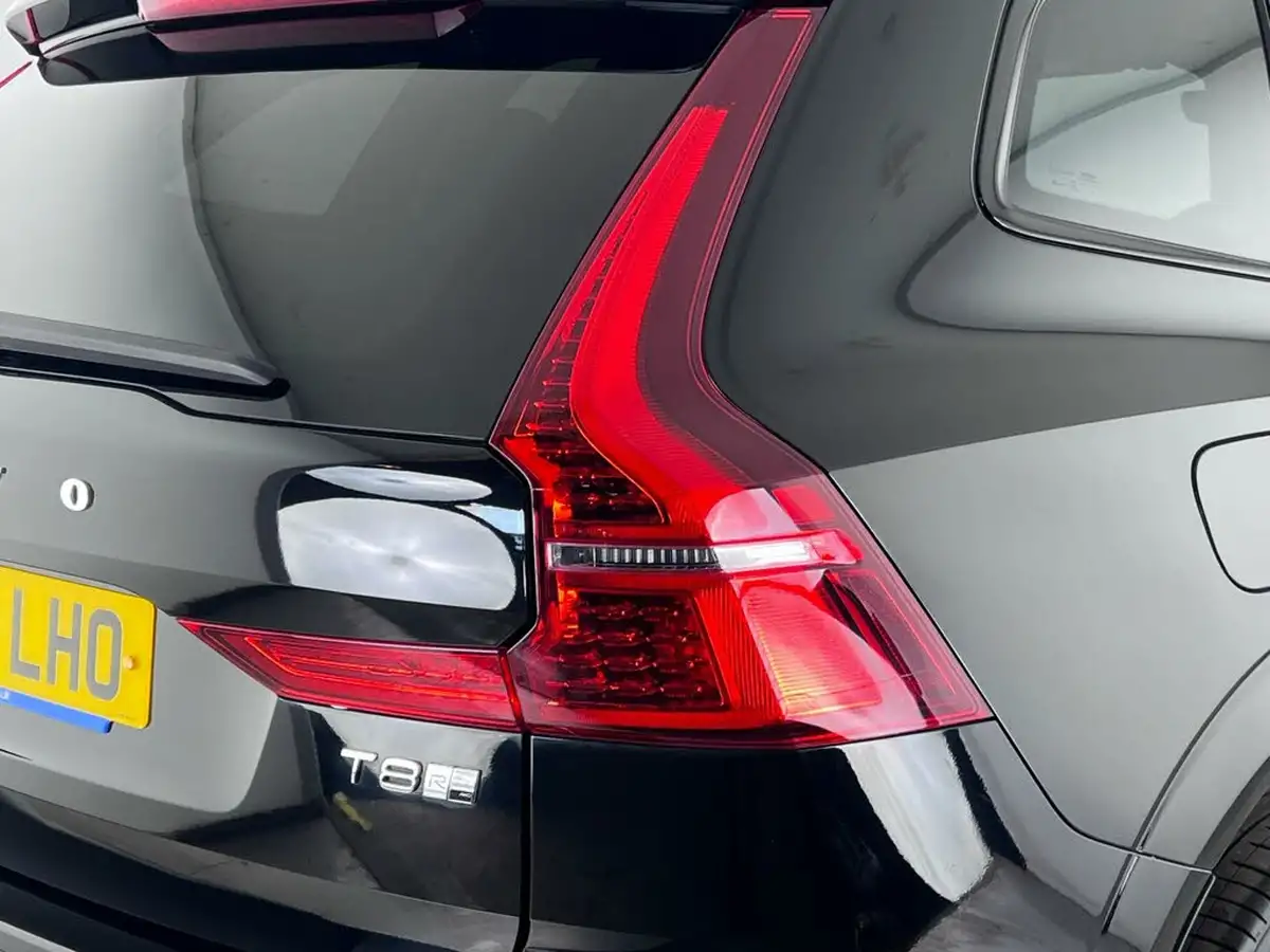 2020-volvo-xc60-20-t8-r-design-pro-big-8