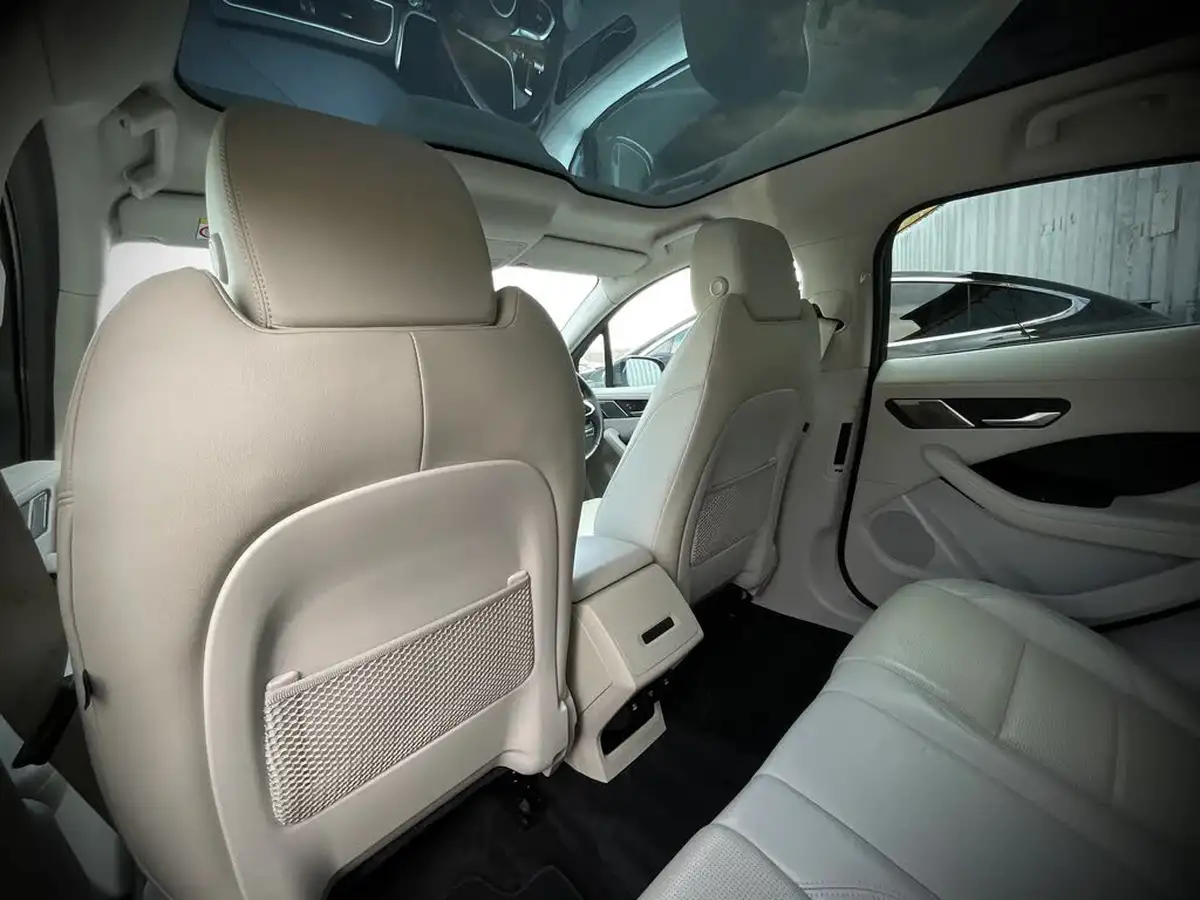 2019-jaguar-i-pace-ev400-se-big-12