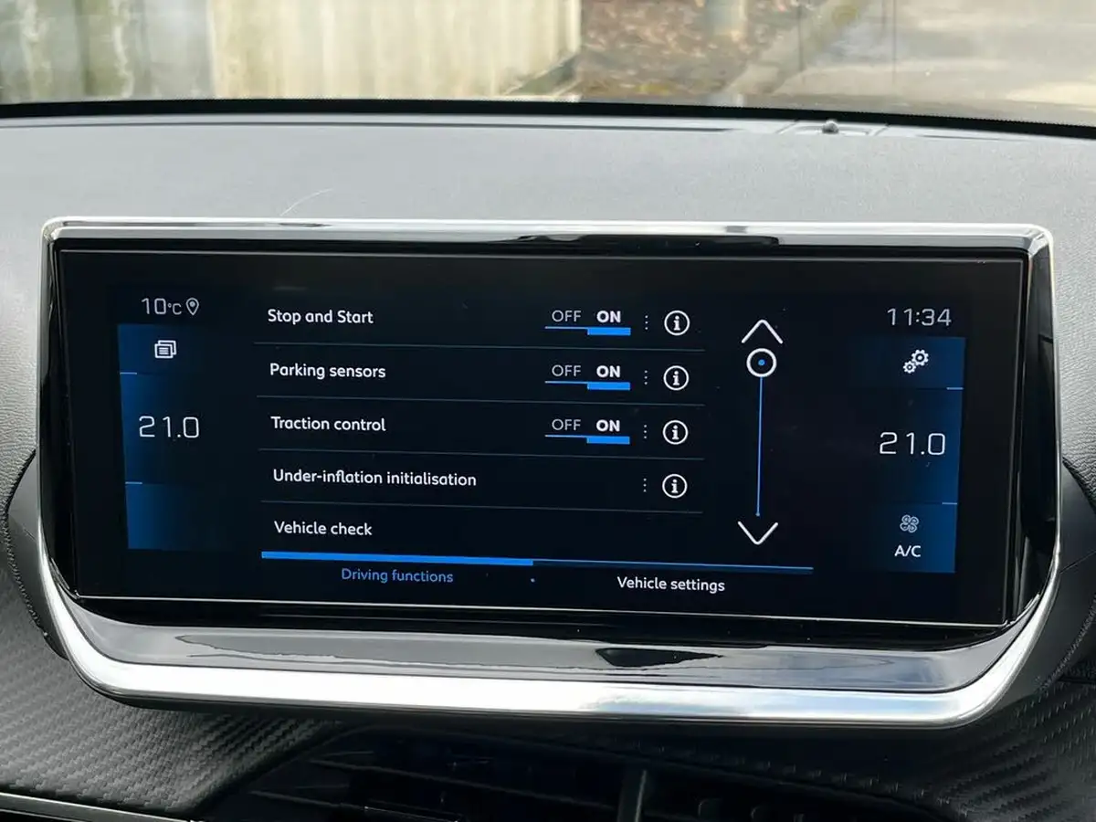 2021-peugeot-208-12-puretech-allure-premium-100bhp-big-20