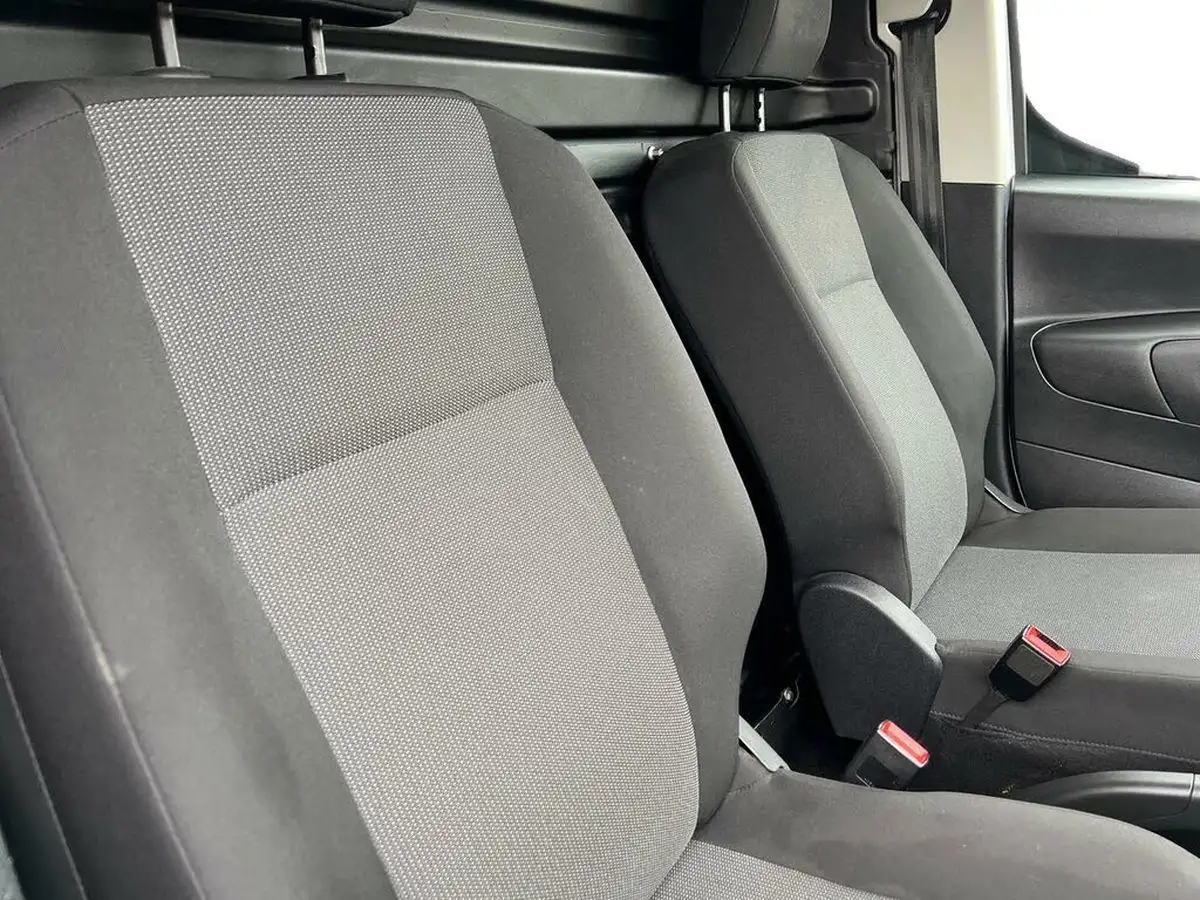 2021-vauxhall-combo-15cdti-dynamic-2300-100pseu6dt-l1h1-panel-big-14