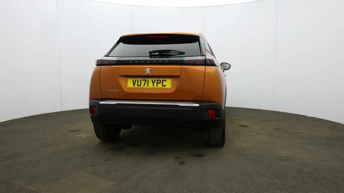 2021-peugeot-2008-suv-12-puretech-allure-premium-100bhp-big-5