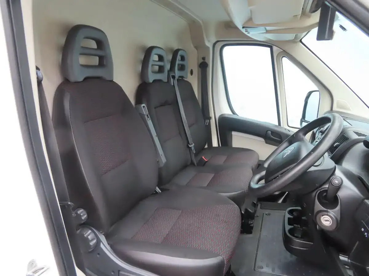 2018-citroen-relay-20bluehdi-33-l2h2-enterprise-130eu6-big-31