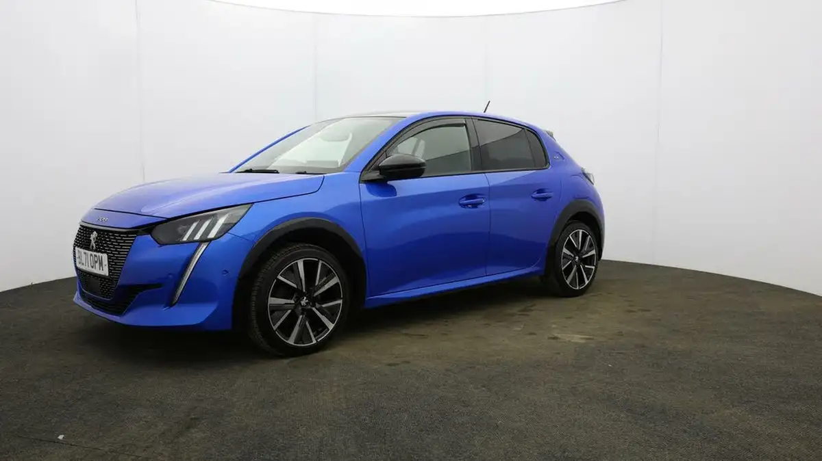 2022-peugeot-208-15-bluehdi-gt-100bhp-big-37