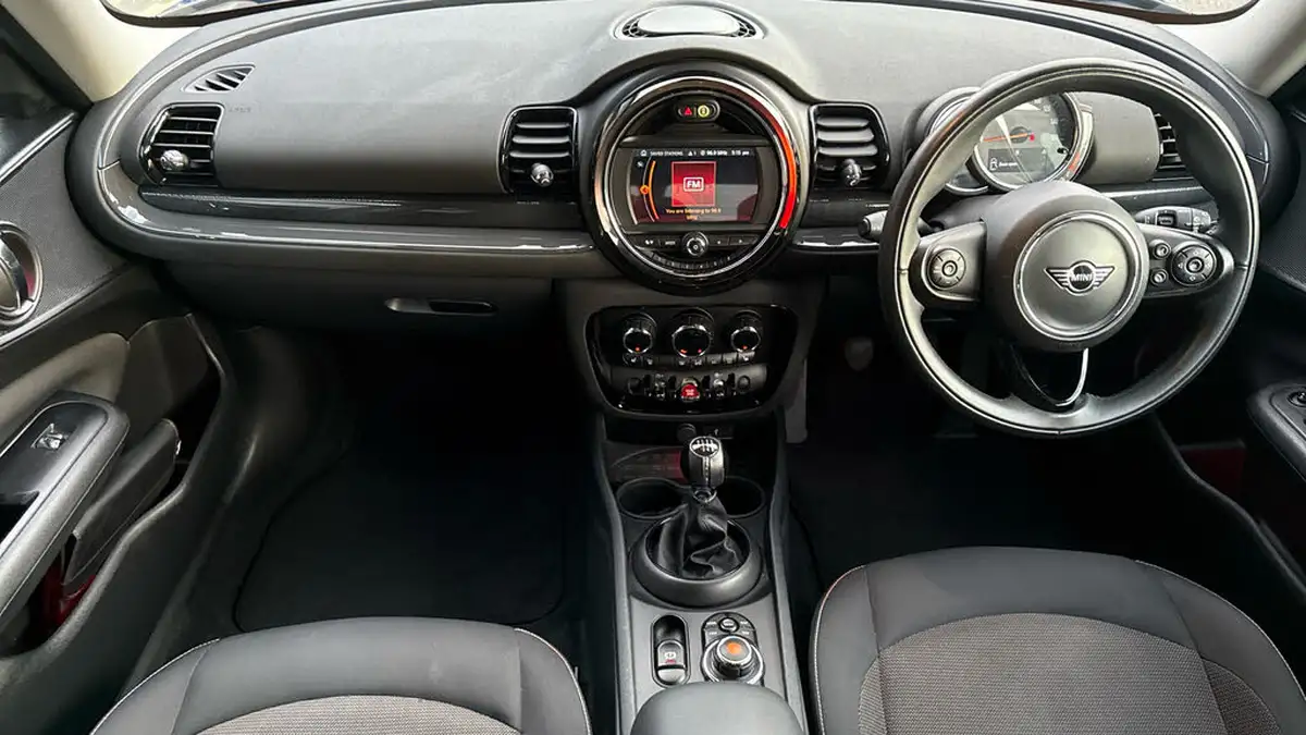 2020-mini-clubman-15-cooper-classic-big-3
