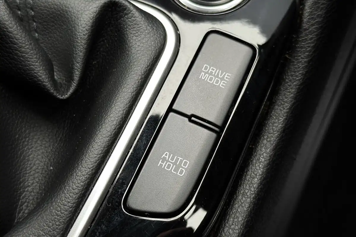2023-kia-sportage-16-t-gdi-3-148bhp-big-30