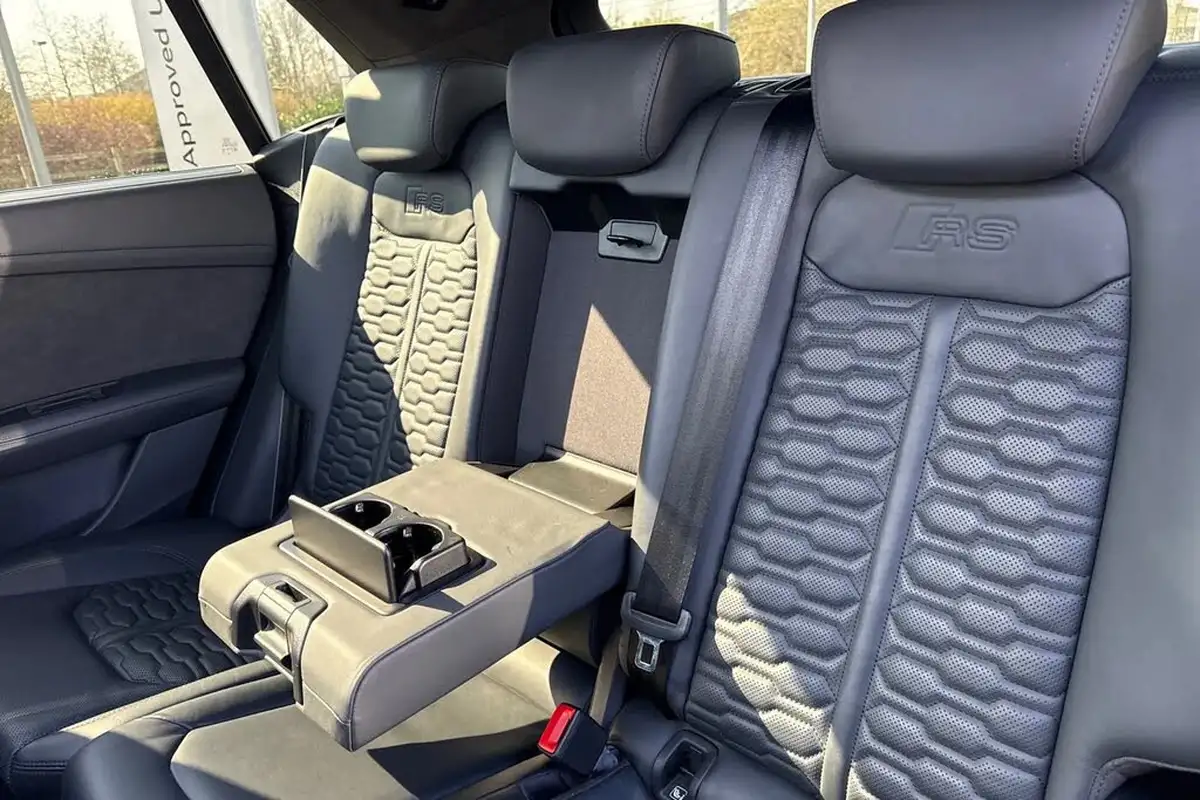 2021-audi-rs-q8-40-tfsi-vorsprung-big-38