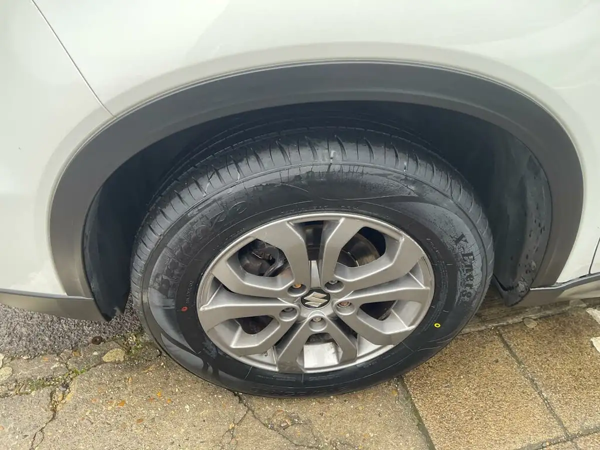 2016-suzuki-vitara-16-sz4-big-35