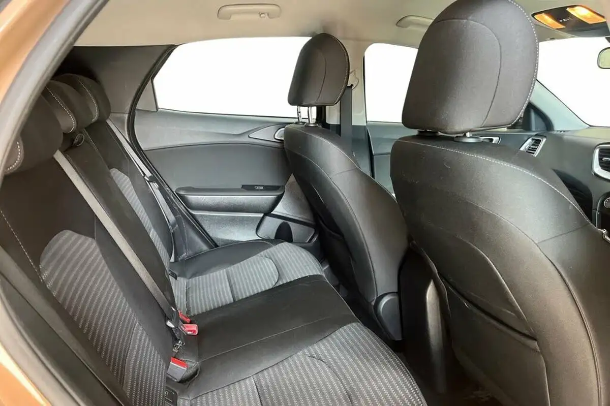 2021-kia-xceed-10-t-gdi-2-big-9