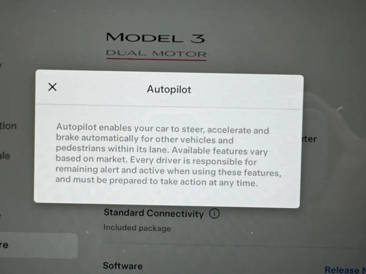 2019-tesla-model-3-e-4x4-performance-pack-big-17
