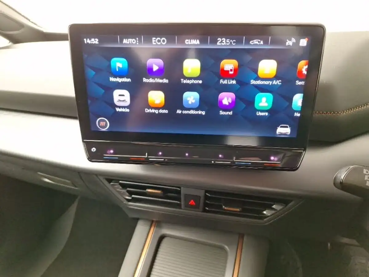 2024-cupra-born-e-v1-204ps-58kwh-big-14
