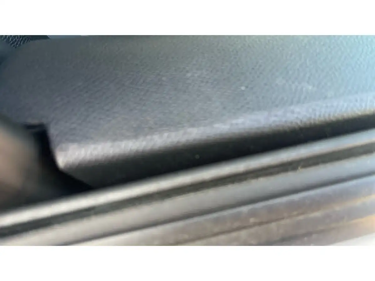 2024-peugeot-2008-suv-12-puretech-allure-136ps-hybrid-e-dsc6-big-18