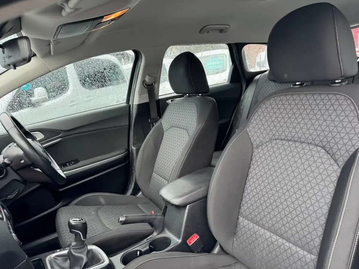 2021-kia-ceed-16crdi-2-nav-134bhp-48v-mhev-sportswagon-big-32