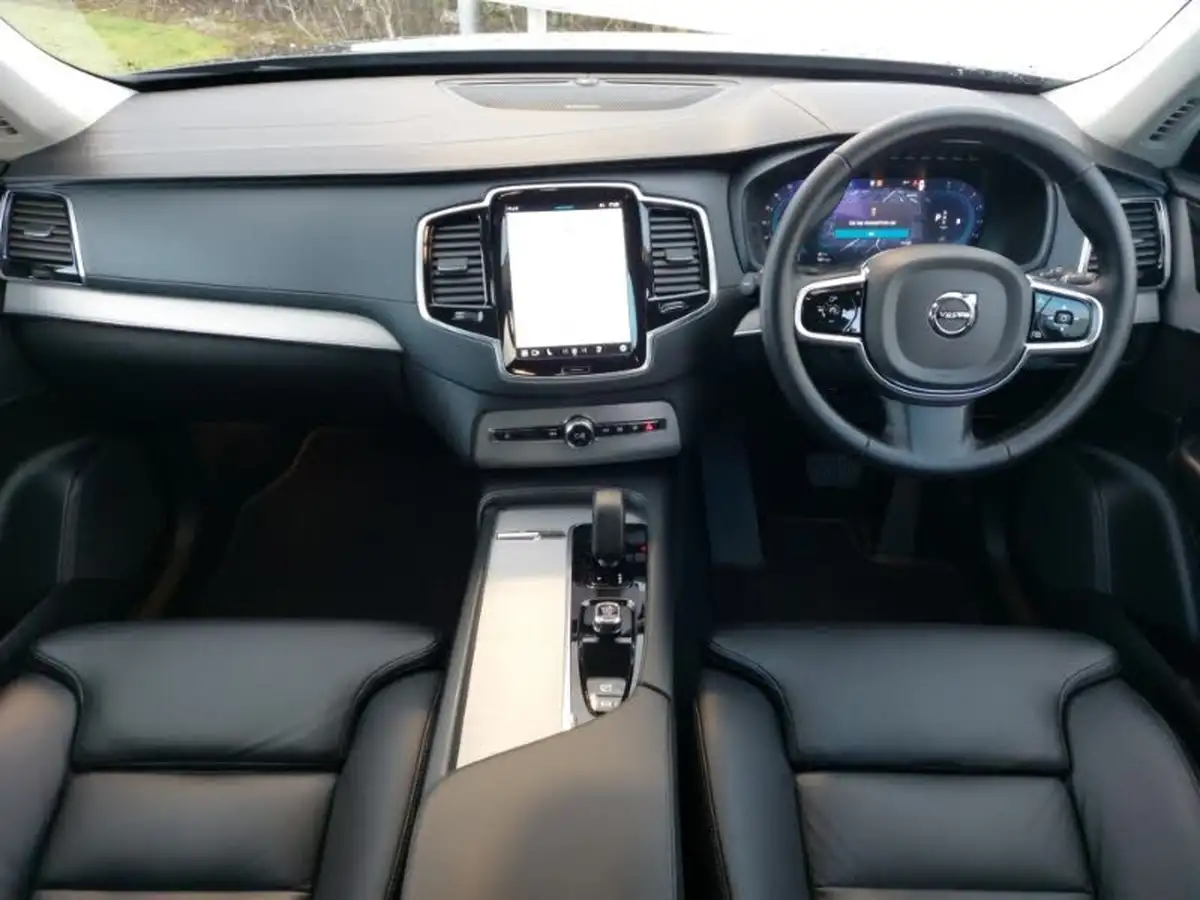 2024-volvo-xc90-20-b5-plus-big-2
