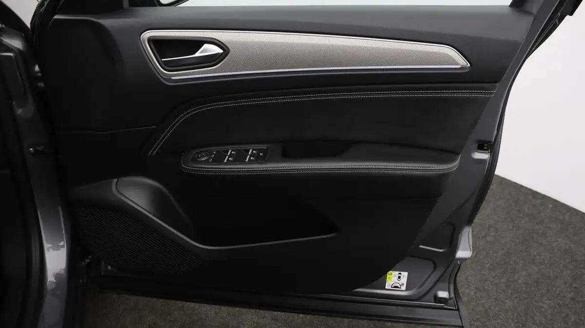 2022-renault-arkana-16-s-edition-big-14