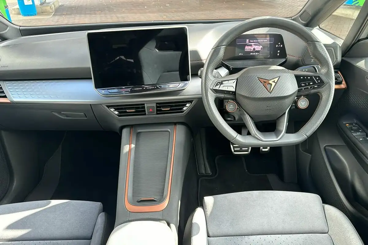 2024-cupra-born-e-v3-230ps-77kwh-e-boost-big-8