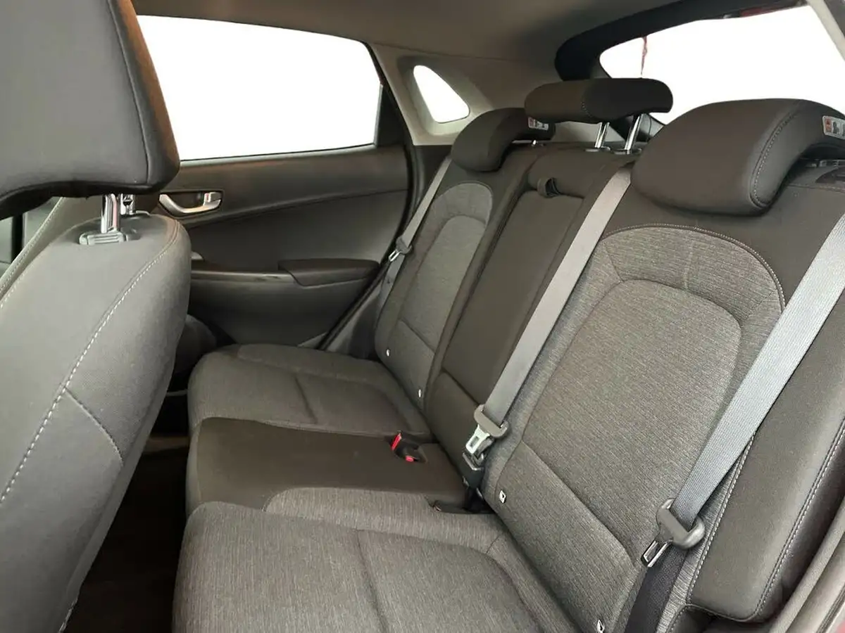 2022-hyundai-kona-e-premium-204ps-64kwh-7kw-obc-big-9