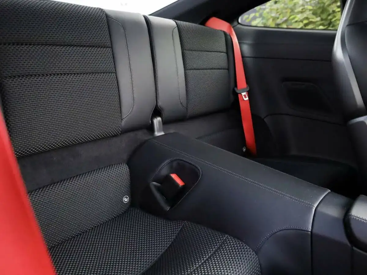 2023-porsche-911-30-carrera-t-pdk-big-21