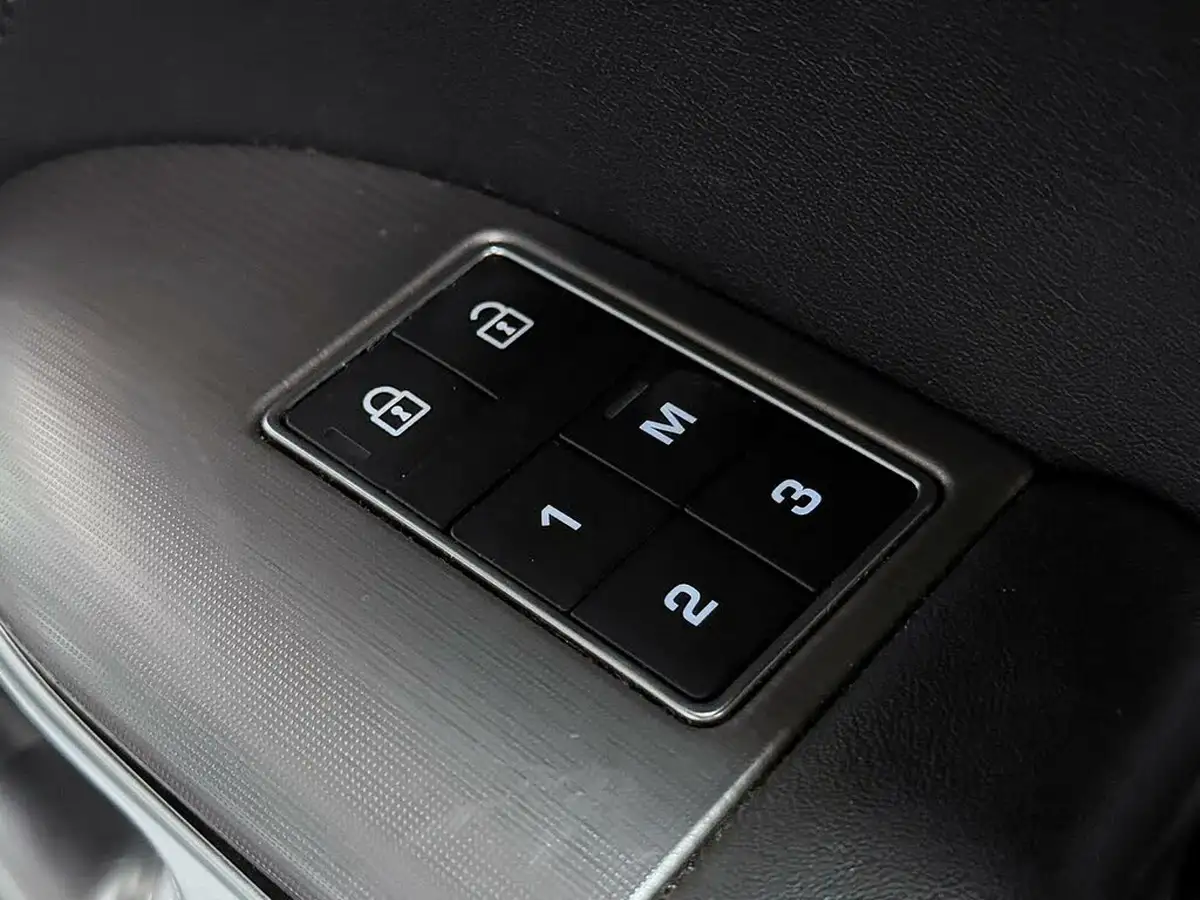 2020-land-rover-range-rover-sport-30-p400-hse-big-27