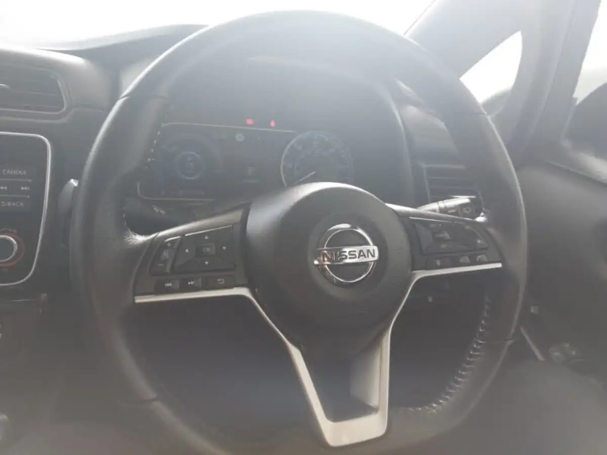 2019-nissan-leaf-e-acenta-big-10