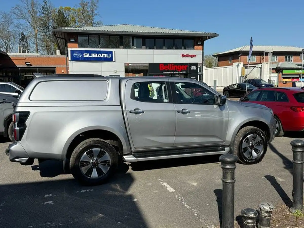 2022-isuzu-d-max-19td-dl40-pickup-auto-big-8