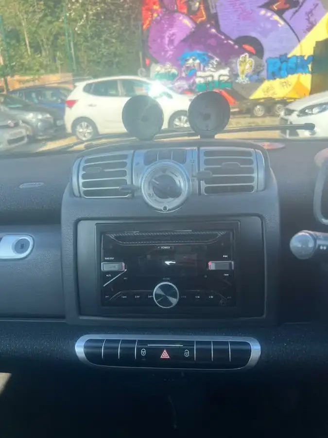2009-smart-fortwo-10-passion-71bhp-cabriolet-big-25
