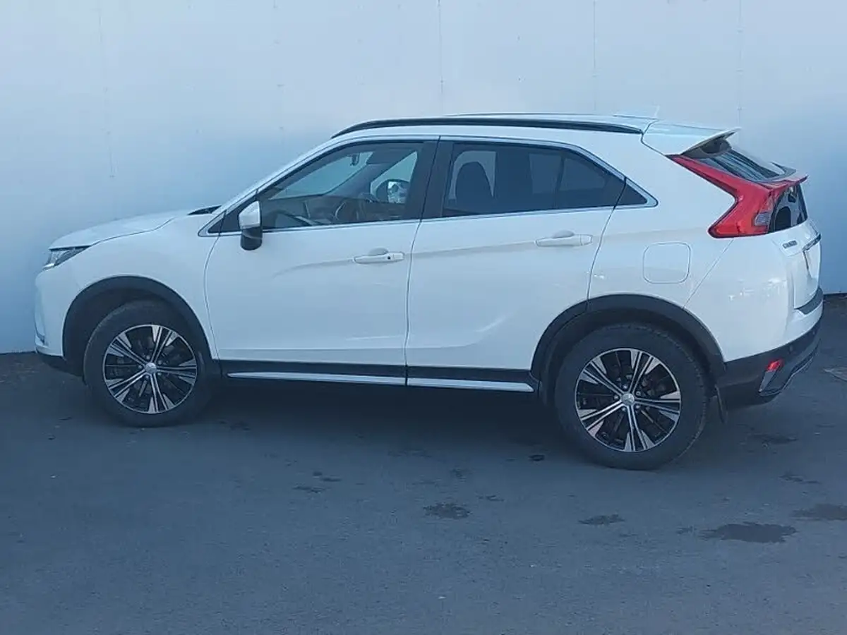 2018-mitsubishi-eclipse-cross-15-3-big-3