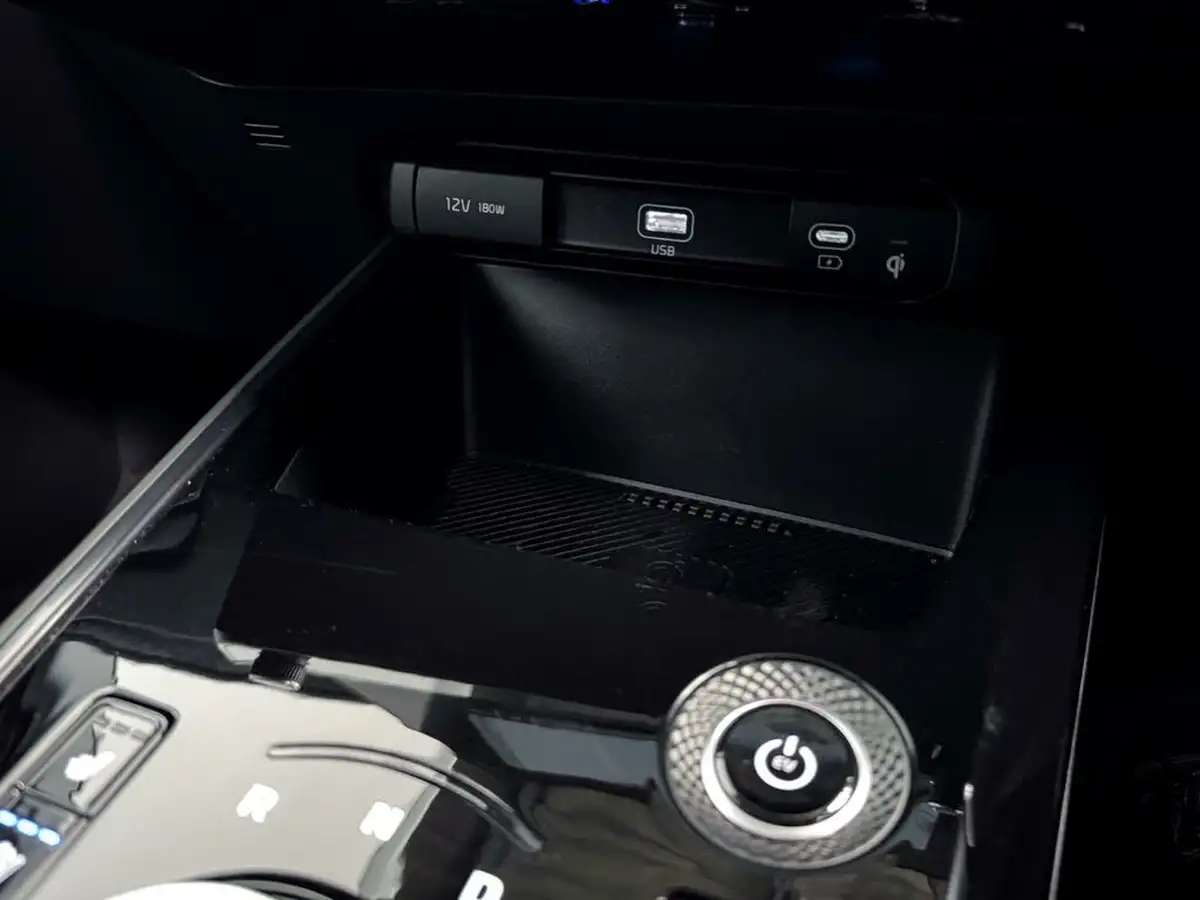 2023-kia-niro-ev-e-4-big-31