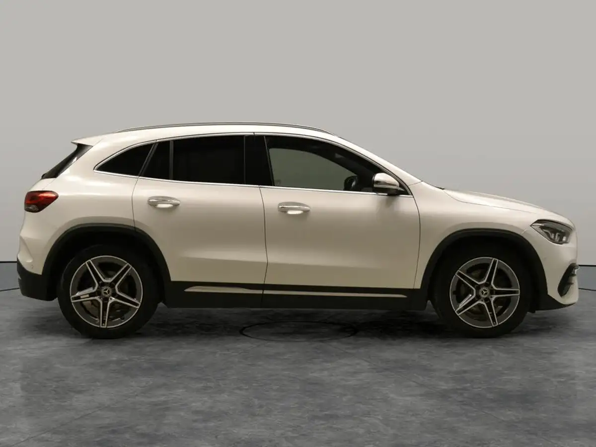2021-mercedes-benz-gla-class-13-gla-180-amg-line-premium-1332cc-big-10