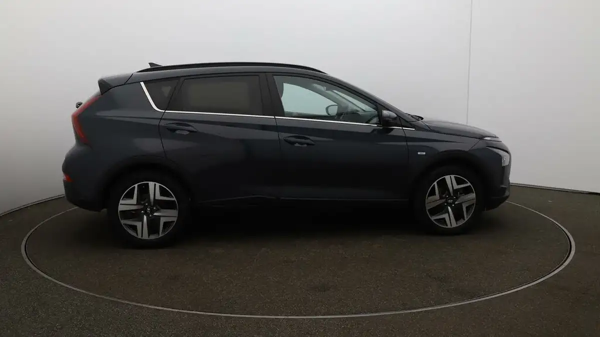 2024-hyundai-bayon-10-t-gdi-premium-120ps-48-volt-mhev-dct-big-8