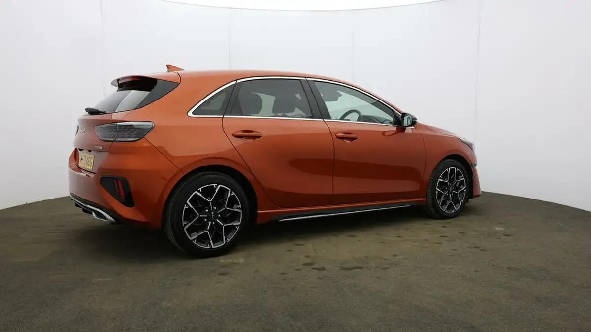 2023-kia-ceed-15-t-gdi-gt-line-158bhp-big-48