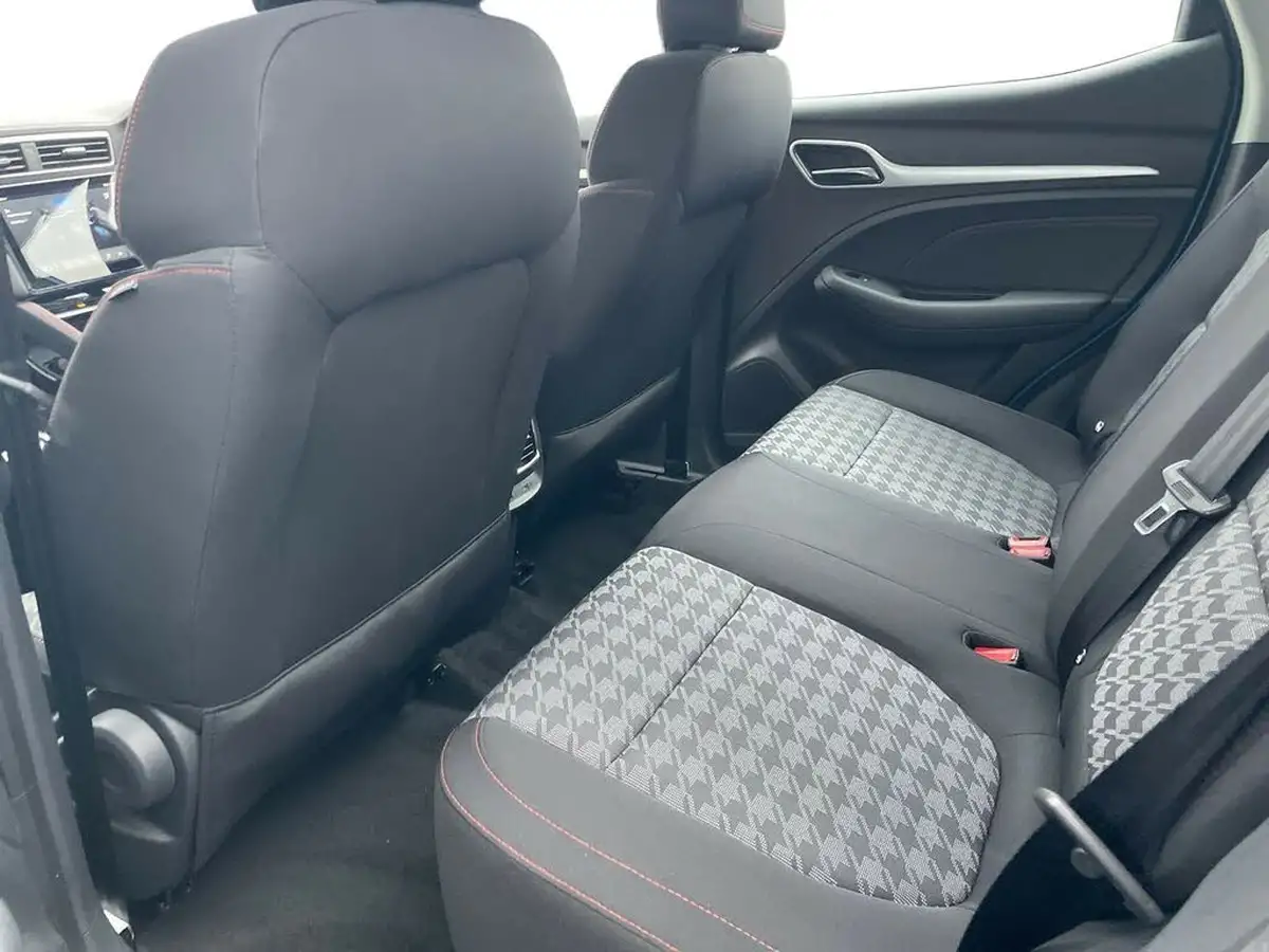 2024-mg-zs-suv-e-se-ev-176ps-big-10