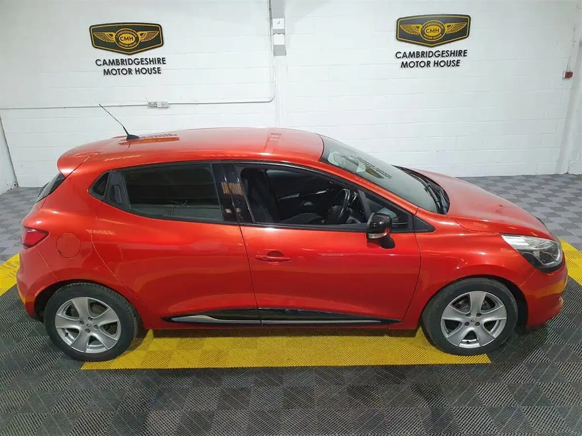 2014-renault-clio-12-dynamique-big-21