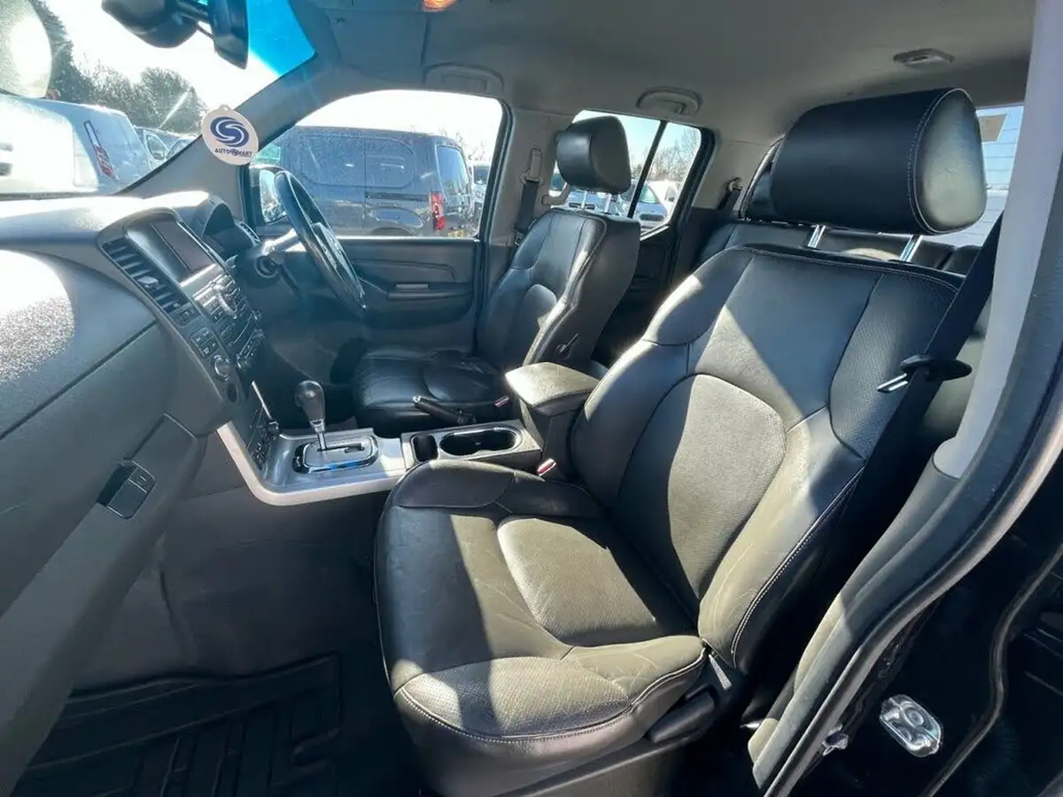 2014-nissan-navara-25td-tekna-connect-premium-auto-big-35