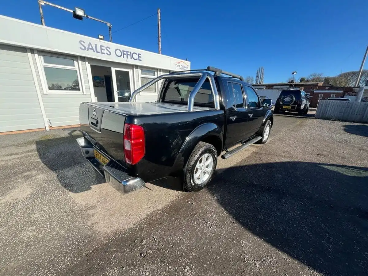 2014-nissan-navara-25td-tekna-connect-premium-auto-big-7