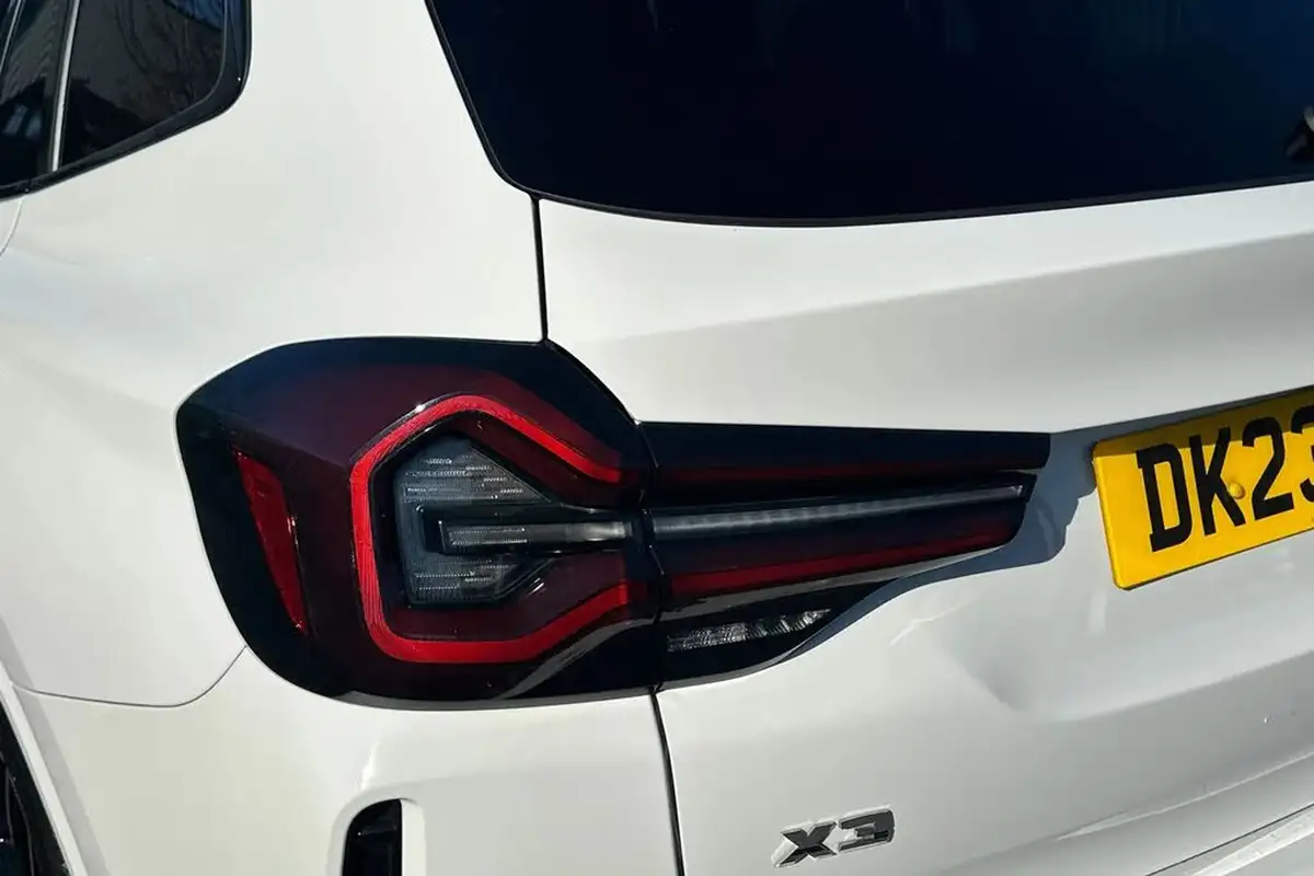 2023-bmw-x3-30-m40i-tech-pack-big-7
