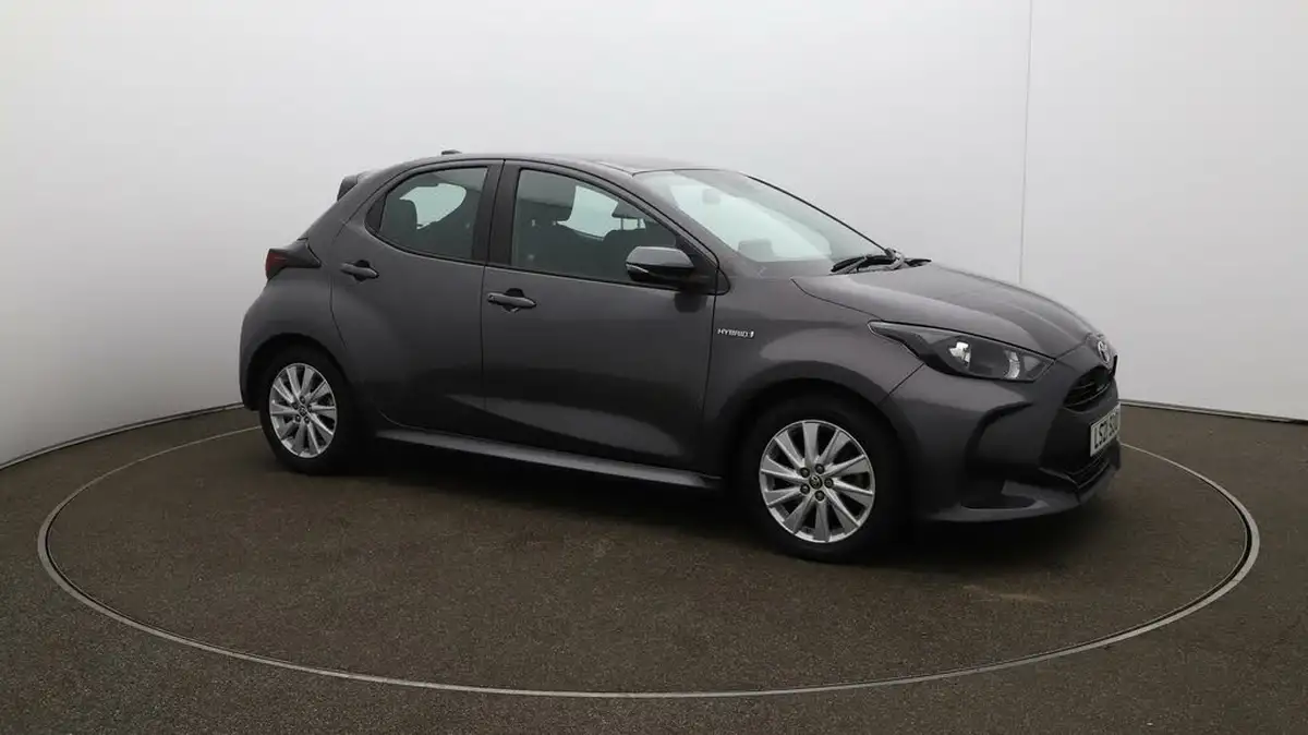 2021-toyota-yaris-15-vvt-i-icon-114bhp-hybrid-1490cc-e-cvt-big-43