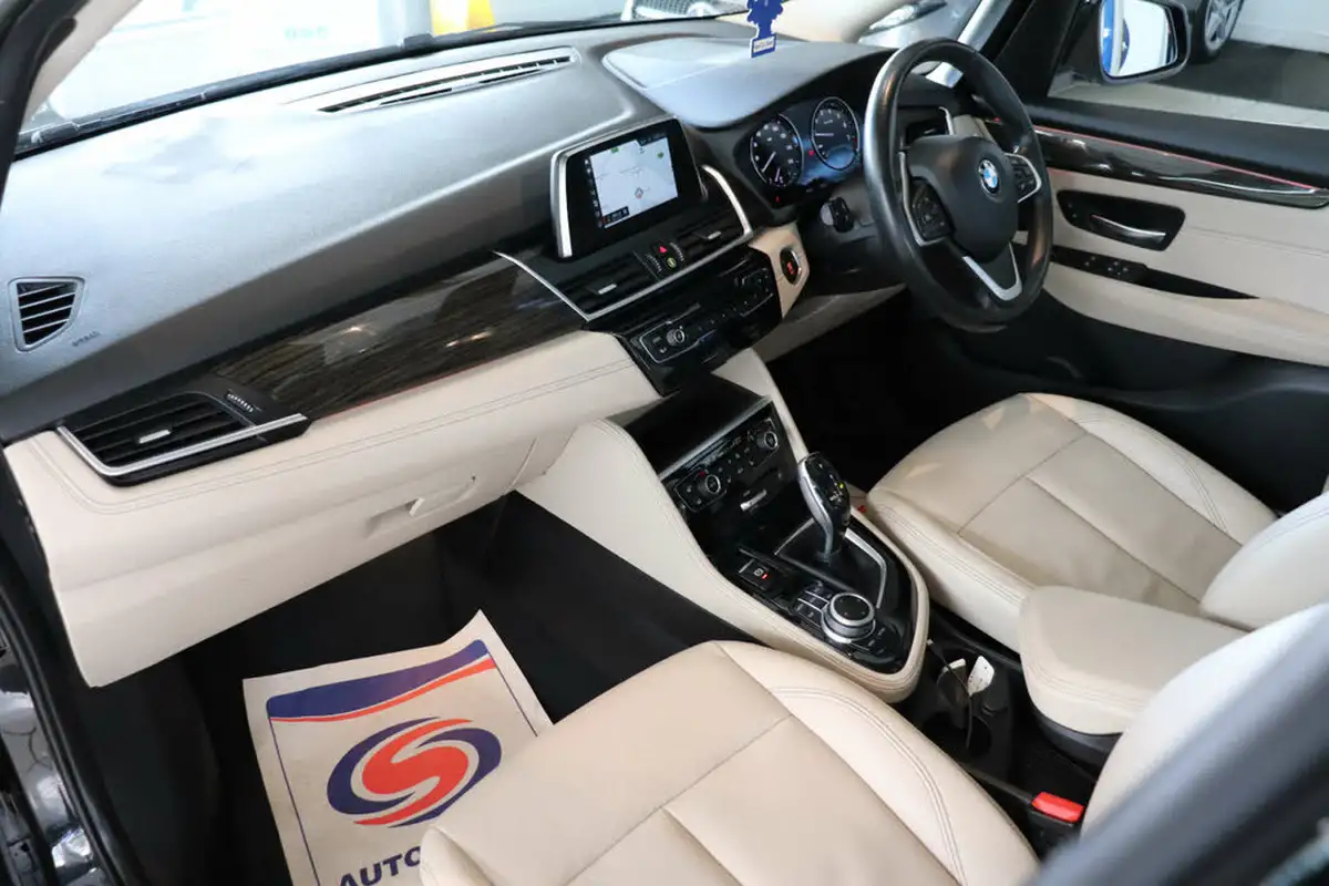 2019-bmw-2-series-20-220i-luxury-gran-big-33