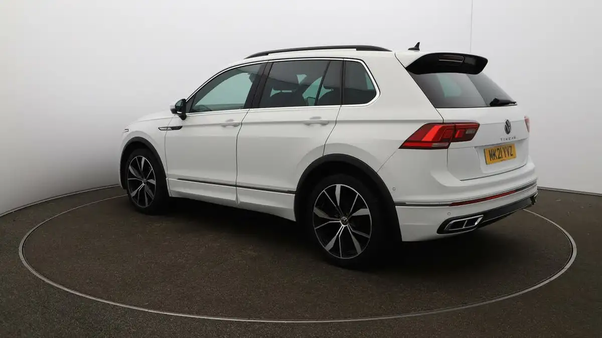 2021-volkswagen-tiguan-15-tsi-r-line-big-5