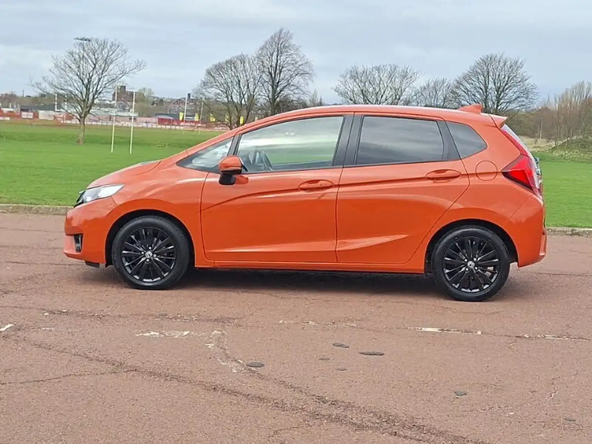 2018-honda-jazz-13-i-vtec-ex-cvt-big-3