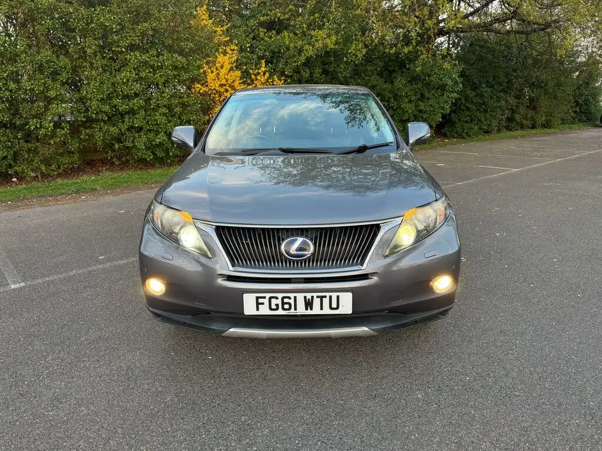 2011-lexus-rx-450h-35-advance-sun-big-3