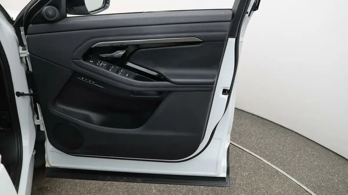 2020-land-rover-range-rover-evoque-20-p200-se-200bhp-big-15