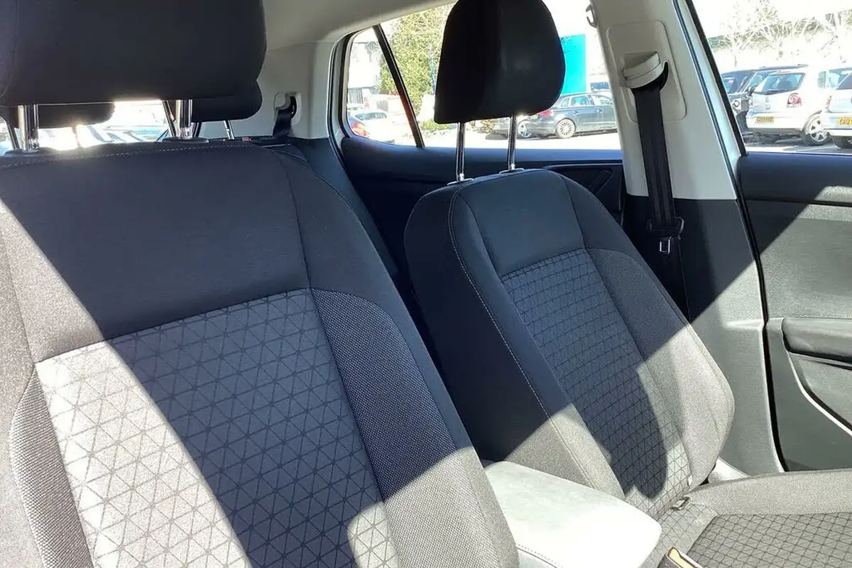 2021-volkswagen-t-cross-10-tsi-se-95ps-big-59