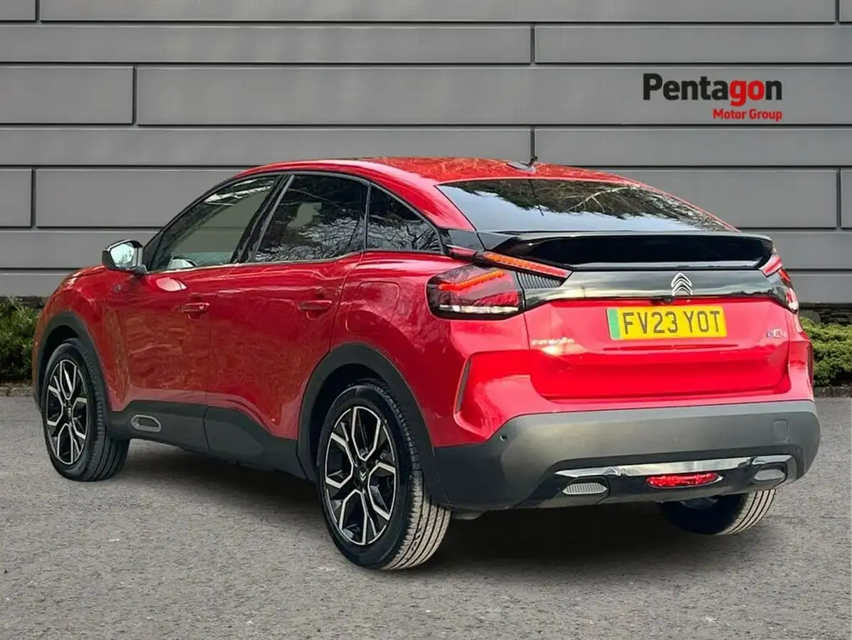 2022-citroen-c4-e-shine-plus-big-1