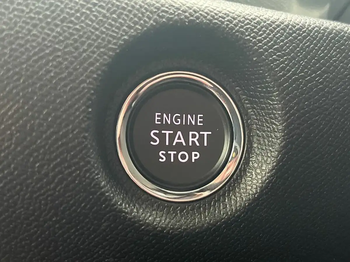 2022-citroen-c4-e-shine-plus-big-23