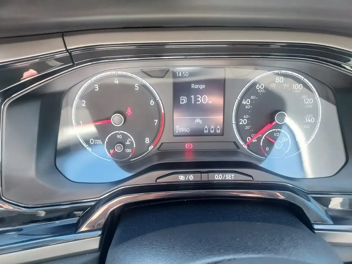 2020-volkswagen-polo-10-tsi-match-big-18