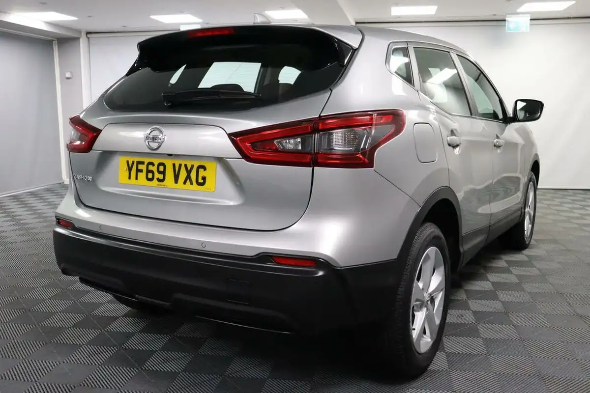 2019-nissan-qashqai-13-dig-t-acenta-premium-140ps-big-20