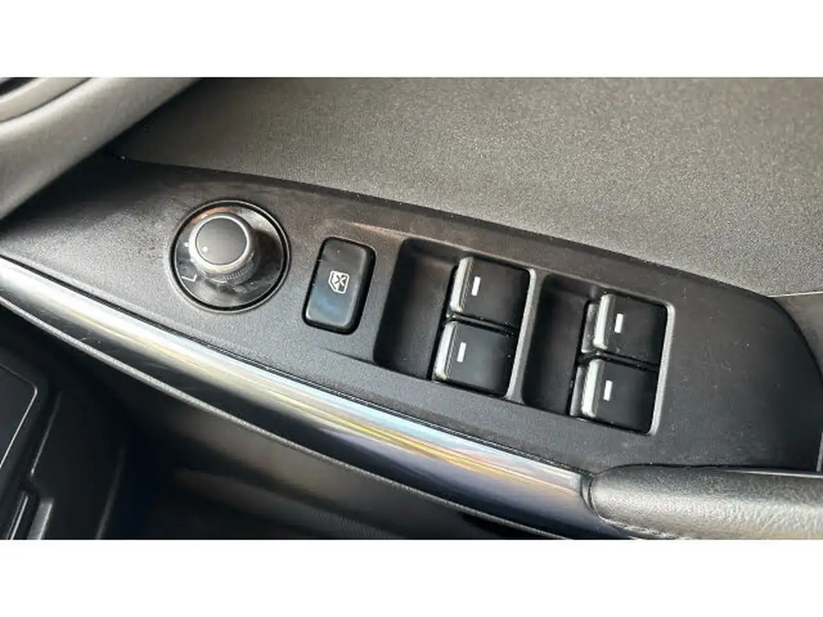 2017-mazda-mazda6-20-se-nav-big-26