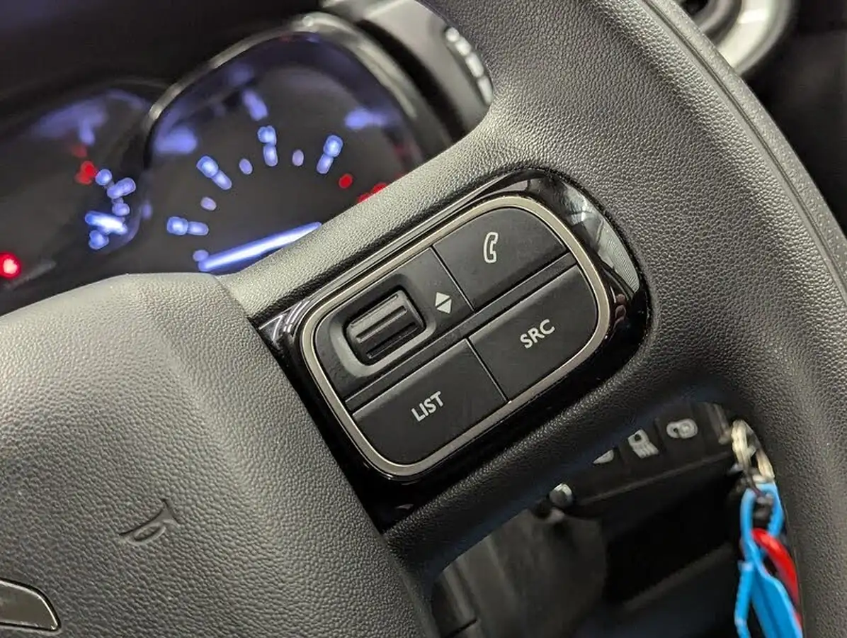 2023-citroen-c3-12-puretech-you-big-23