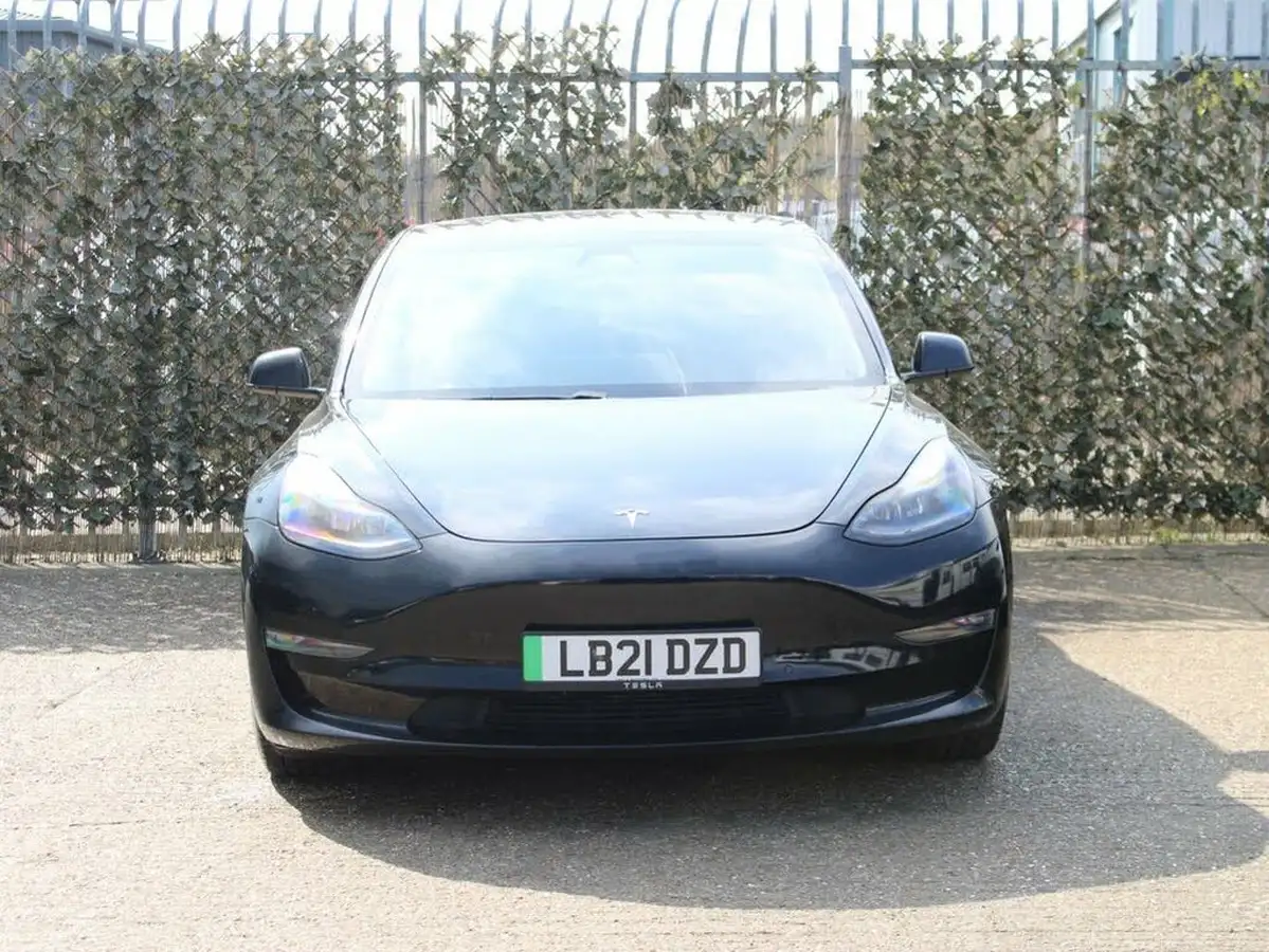 2021-tesla-model-3-e-long-range-4x4-big-10